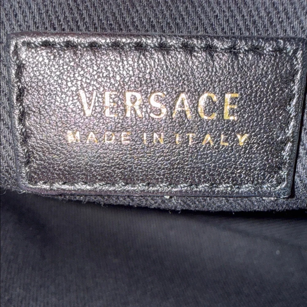 RARE Versace Metallic Pink Crossbody Bag Gold Chain CAMERA purse PERFECT SIZE! - Picture 12 of 17
